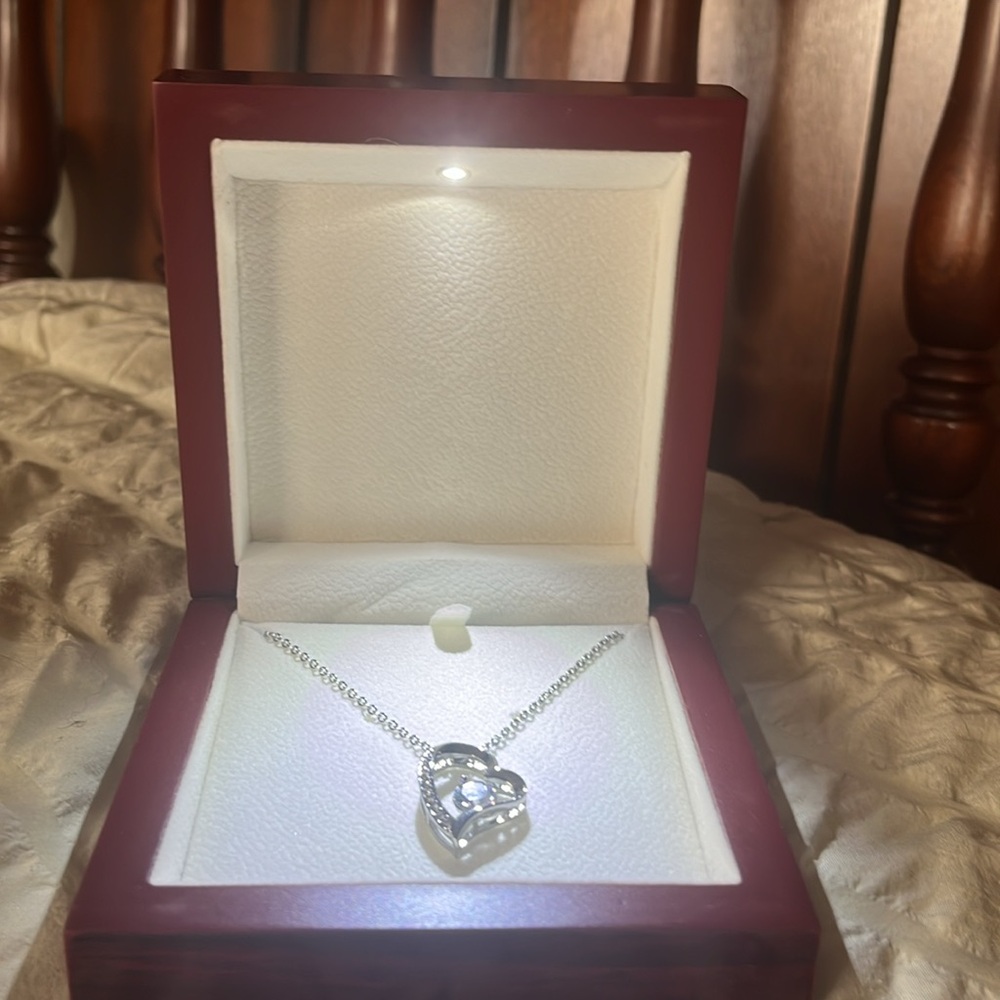 Necklace - Picture 2 of 2